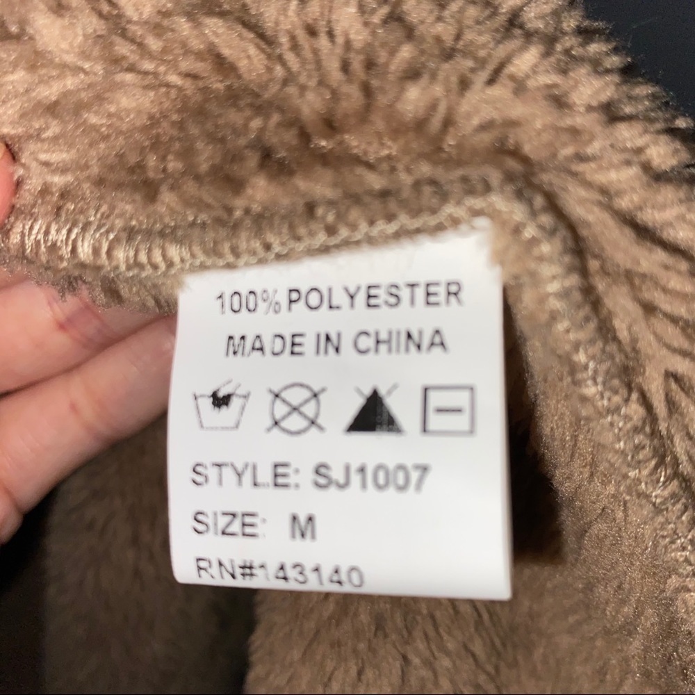 Style Rack Open Front Hooded Vest - Picture 6 of 6